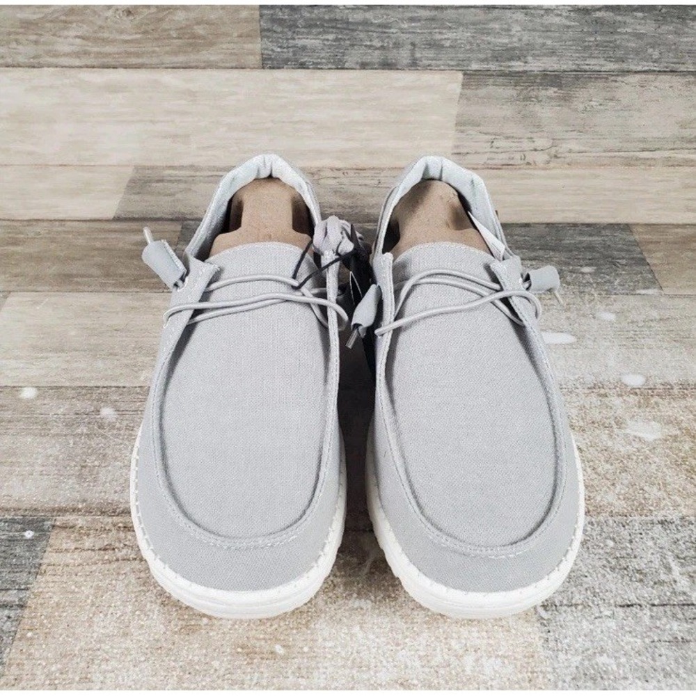HEYDUDE Women's Wendy Chambray Slip On Shoe, Light Grey Size 6 | Textile Upper |